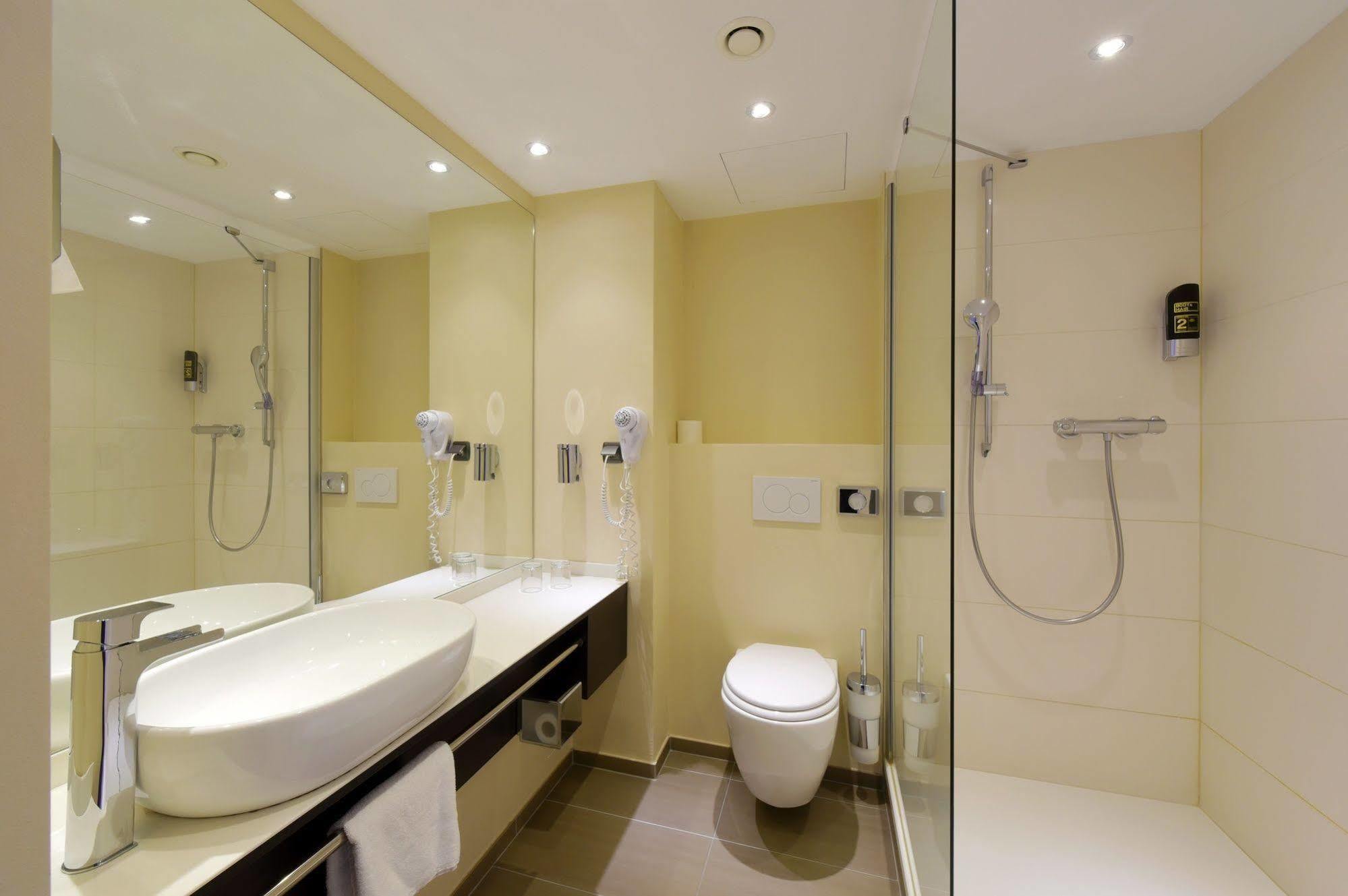 Zi Hotel Karlsruhe Eksteriør bilde