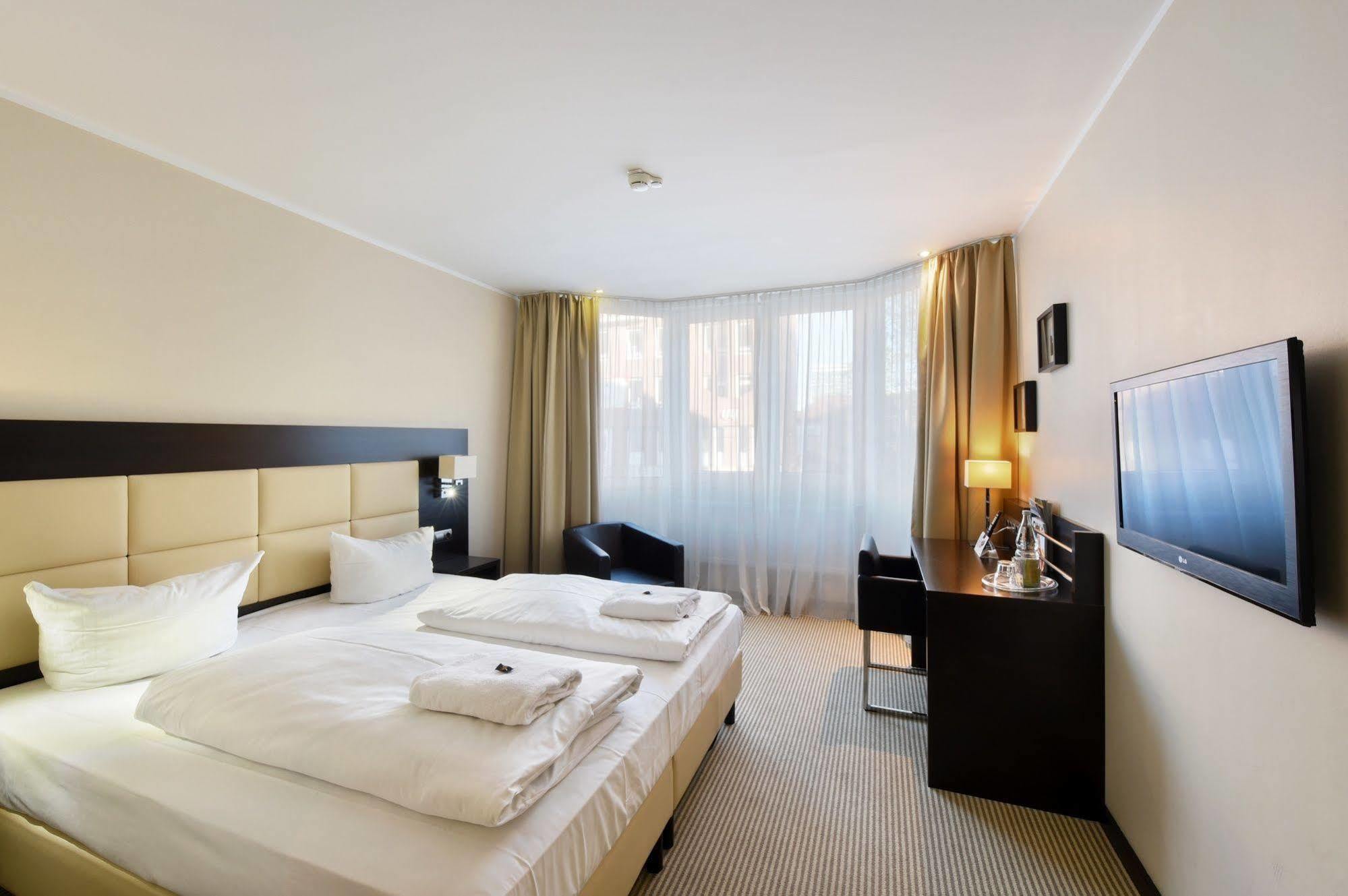 Zi Hotel Karlsruhe Eksteriør bilde